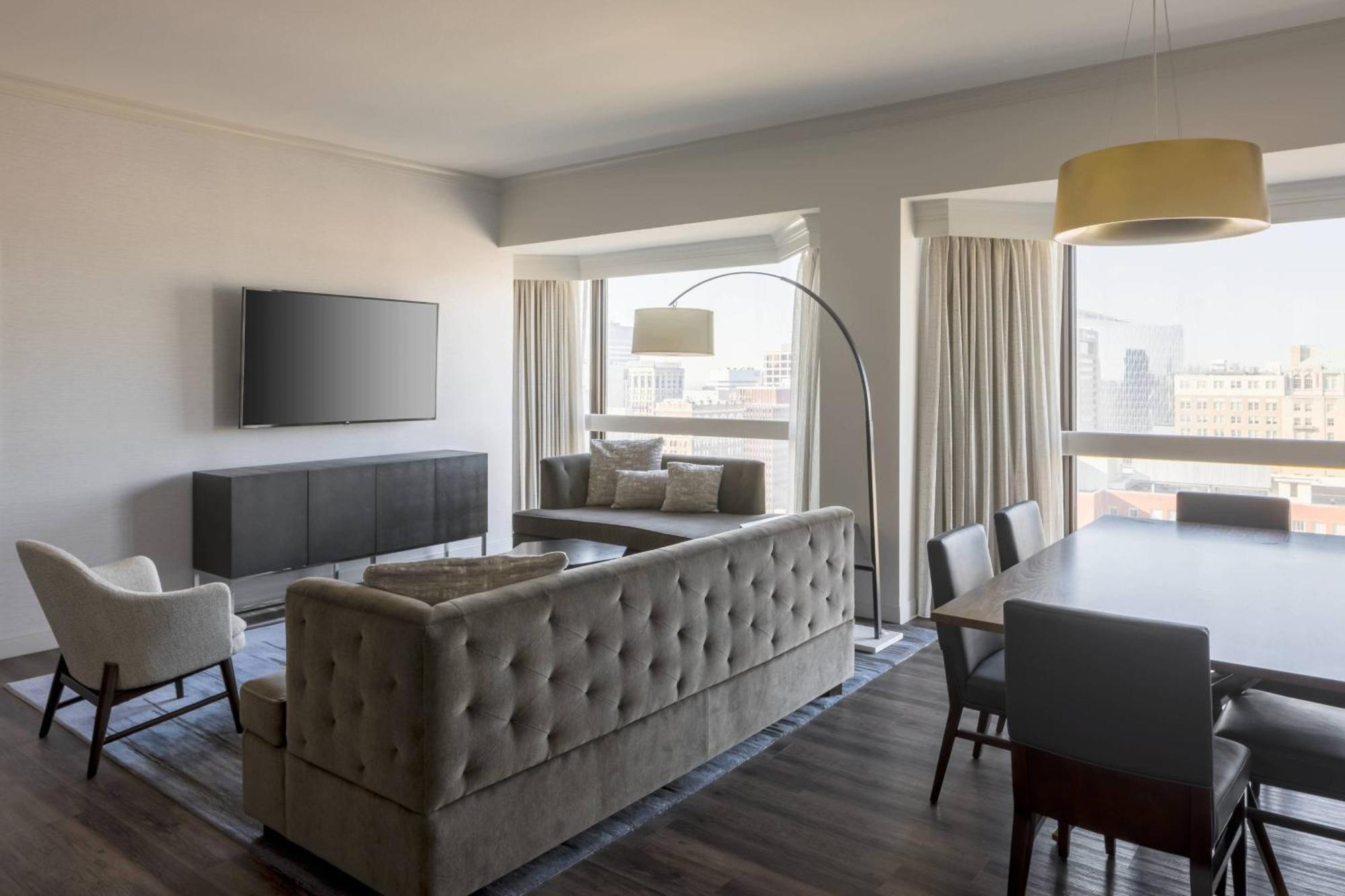 Hotel Richmond Marriott Esterno foto