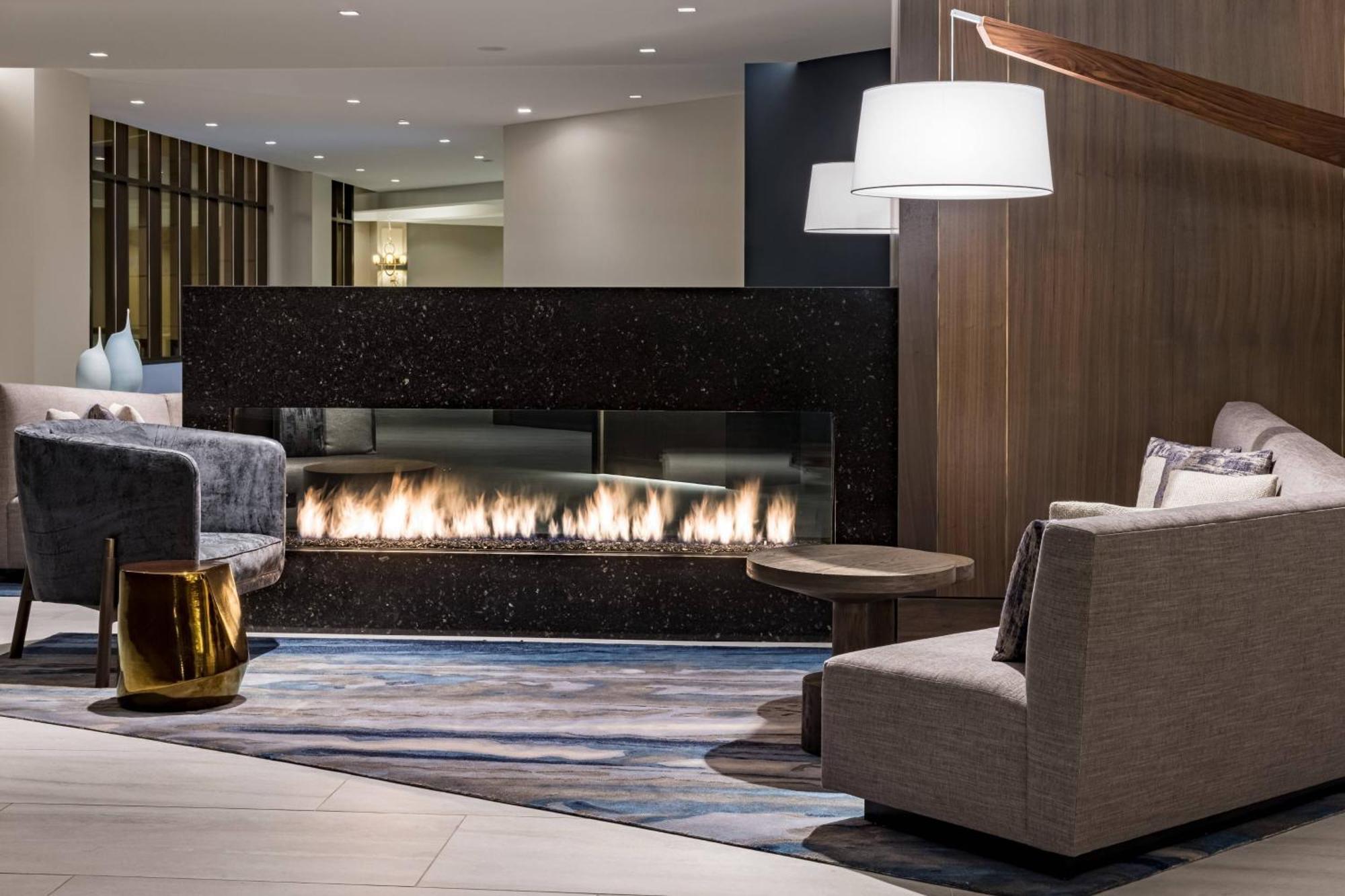 Hotel Richmond Marriott Esterno foto